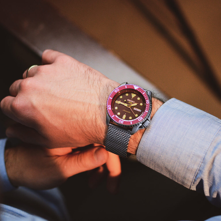 SEIKO NEW 5 SPORTS SRPD69K1_Hand