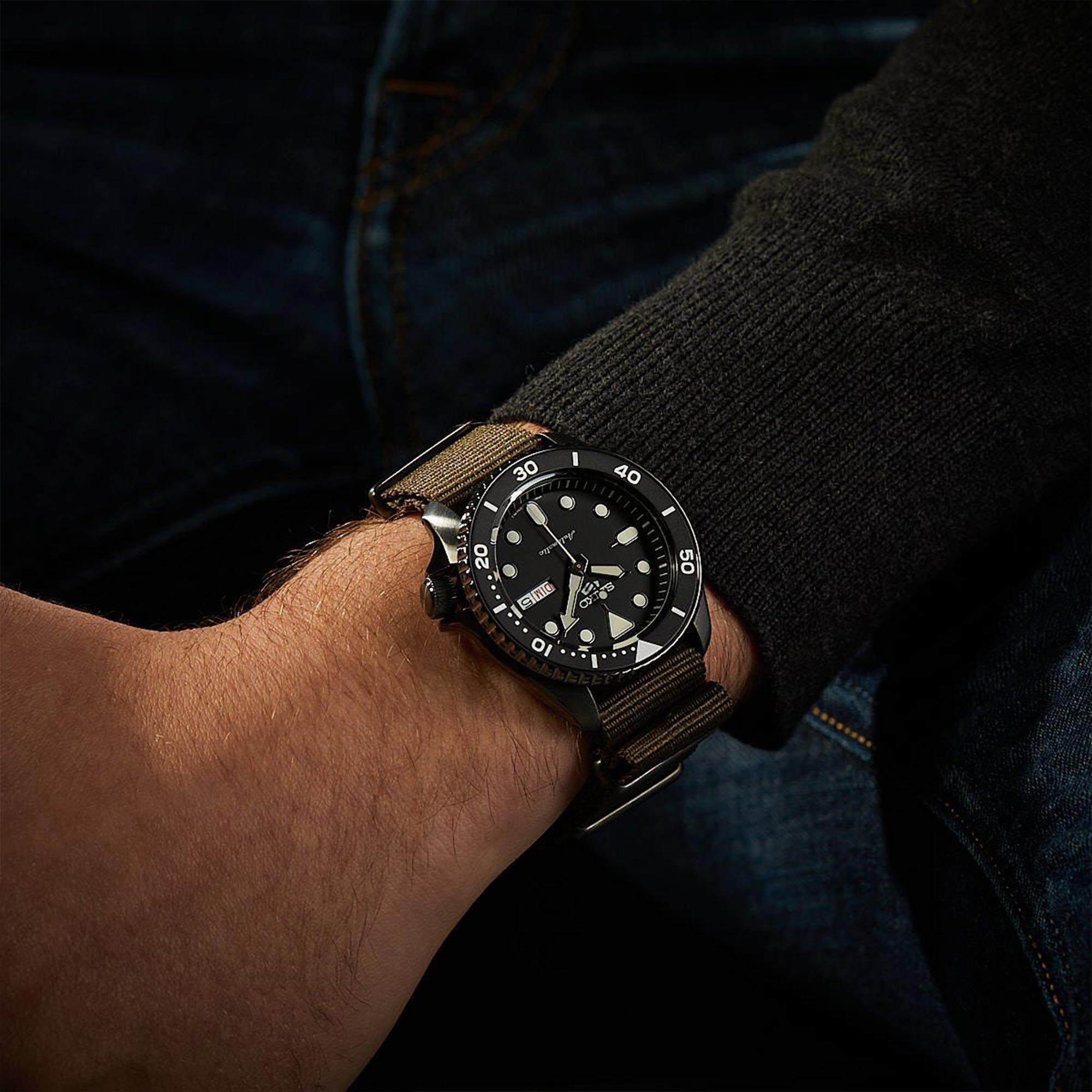 SEIKO NEW 5 SPORTS SRPD65K4_hand