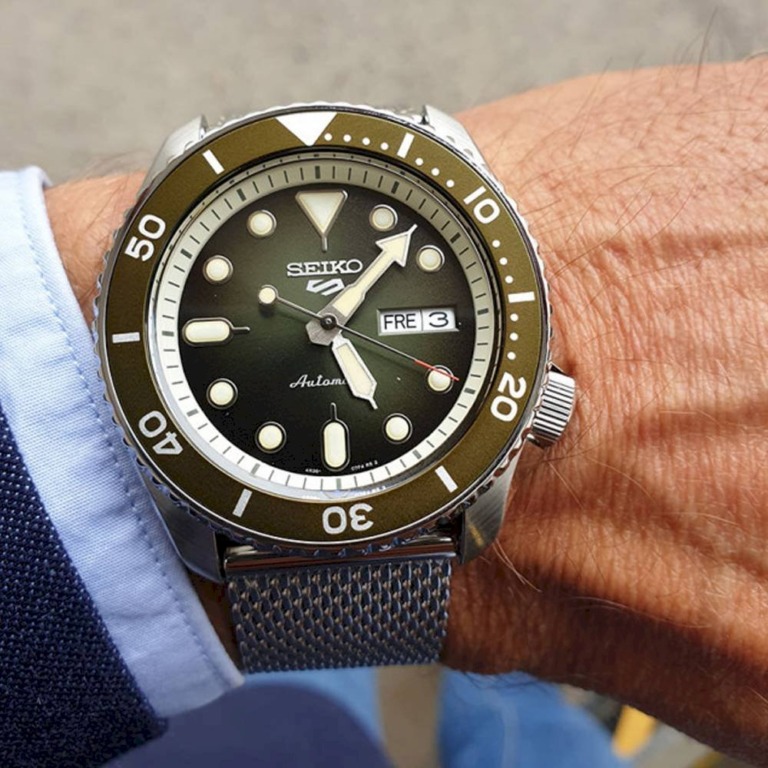 SEIKO NEW 5 SPORTS SRPD75K1_Hand