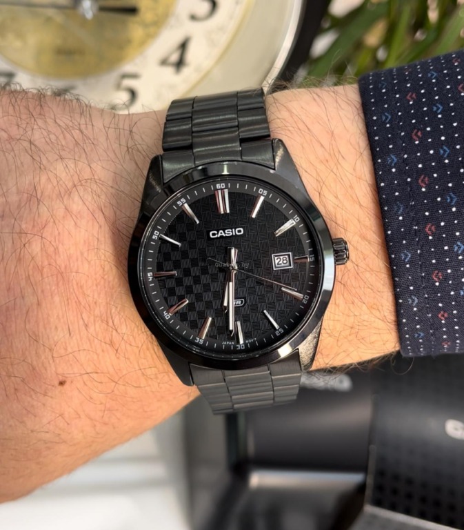 CASIO MTP-VD03B-1A_Hand