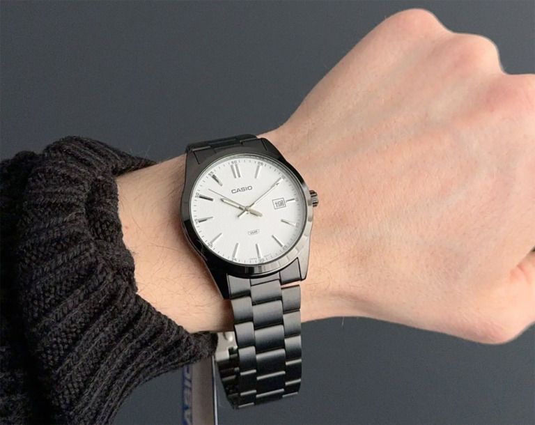 CASIO MTP-VD03B-7A_Hand