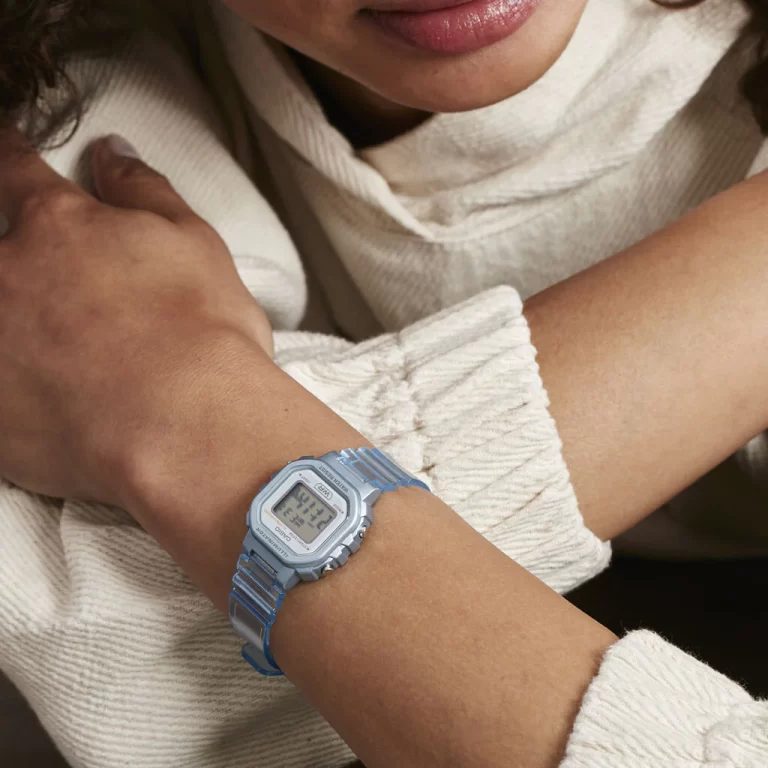 CASIO LA-20WHS-2A_hand