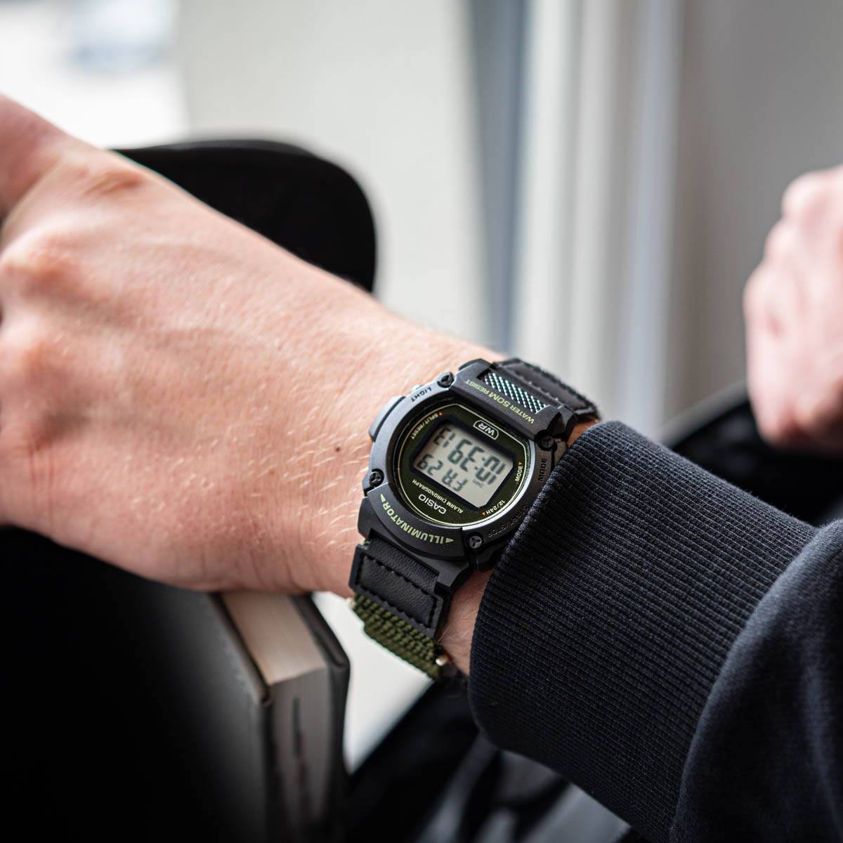 CASIO W-219HB-3AV_Hand