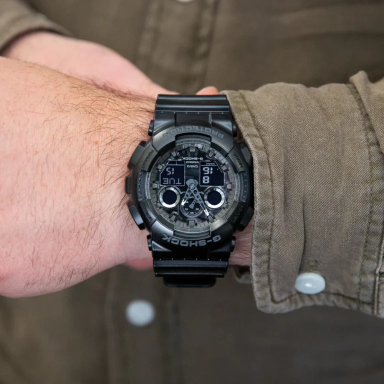 G-SHOCK GA-100CF-1A_Hand