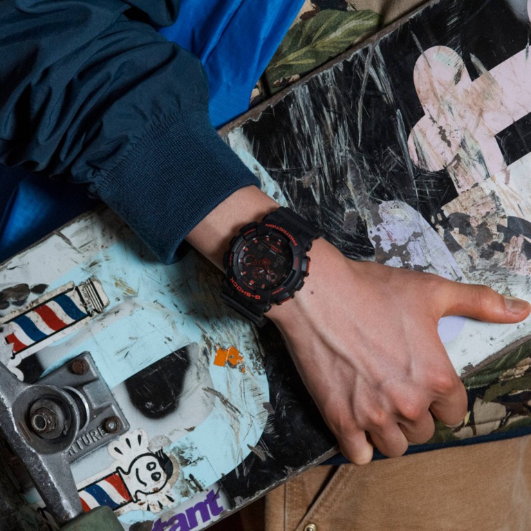 G-SHOCK GA-100BNR-1A_Hand